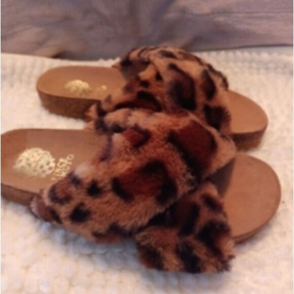 Vince Camuto Mayberla faux fur slides - Picture 5 of 7